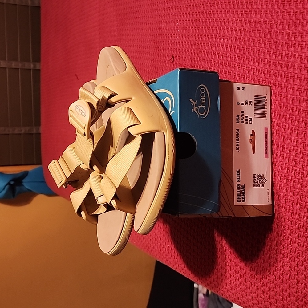 Chaos, slippers, Carmel color